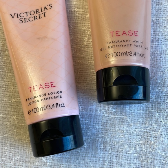 Set of two VICTORIA’s SECRET lotion and body wash (sealed) - Picture 2 of 8